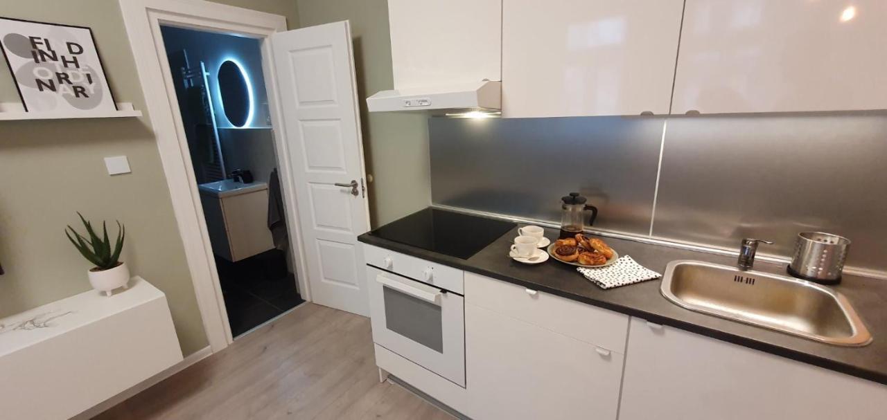 Cs14 Gold Apartment Будапеща Екстериор снимка